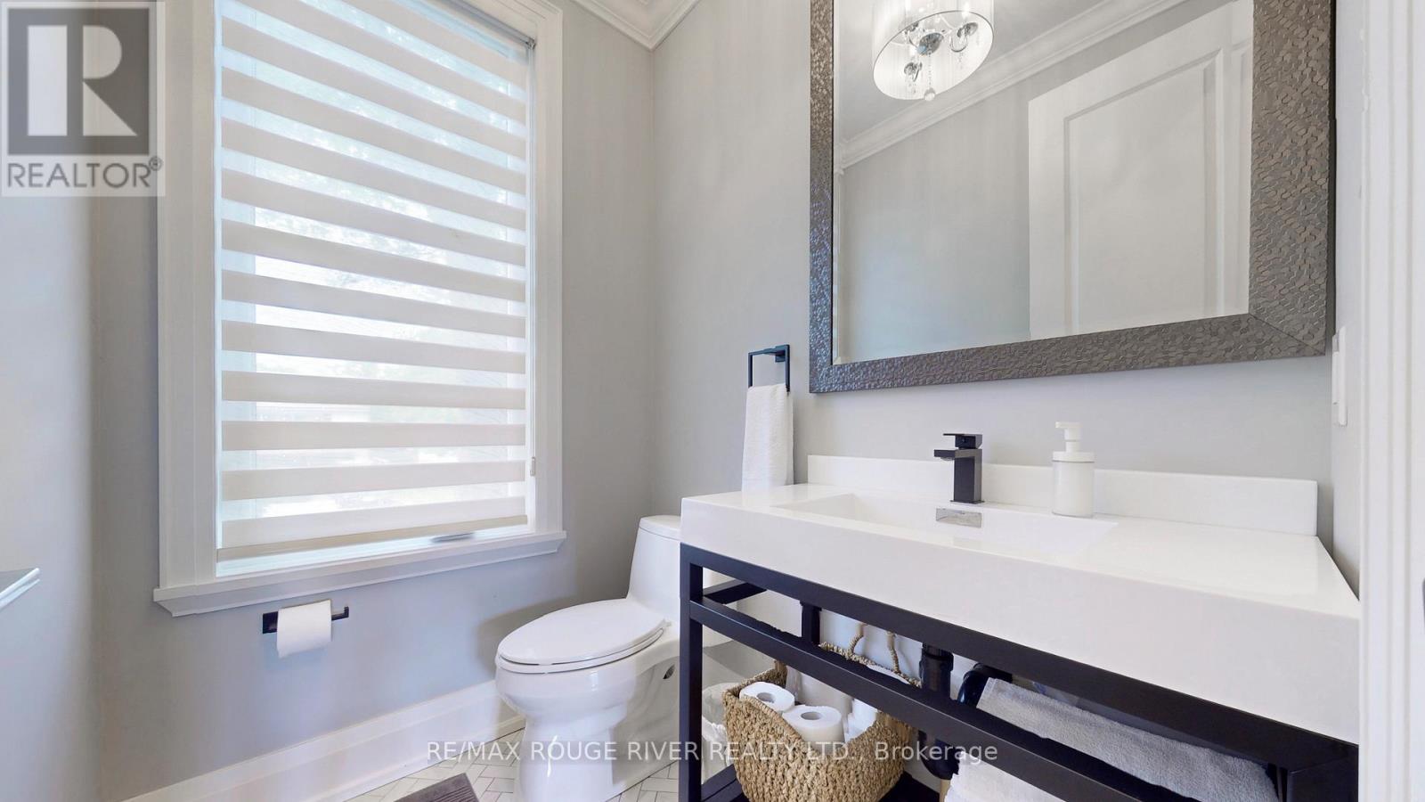 Photo 11 of 1 Bellbrook Road, Toronto ON