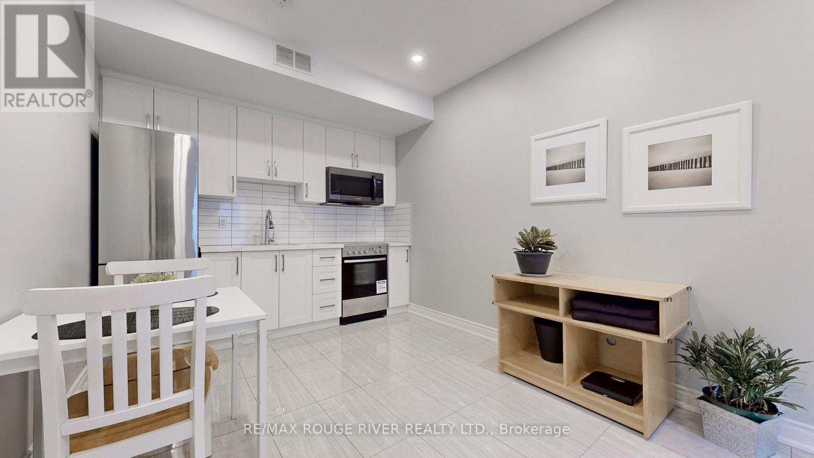 Photo 32 of 1 Bellbrook Road, Toronto ON