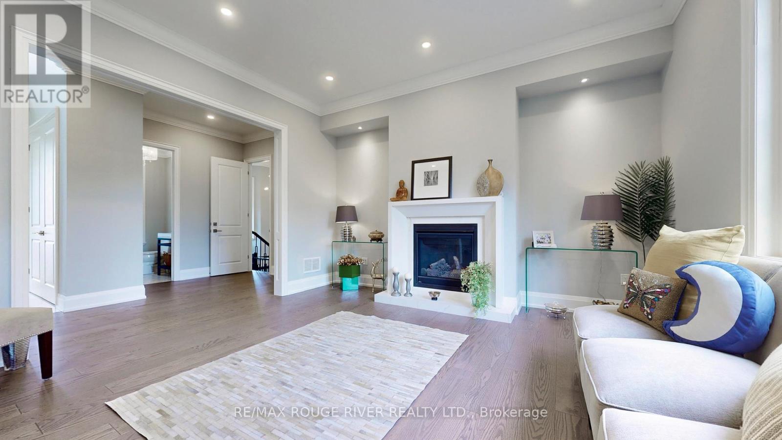 Photo 4 of 1 Bellbrook Road, Toronto ON