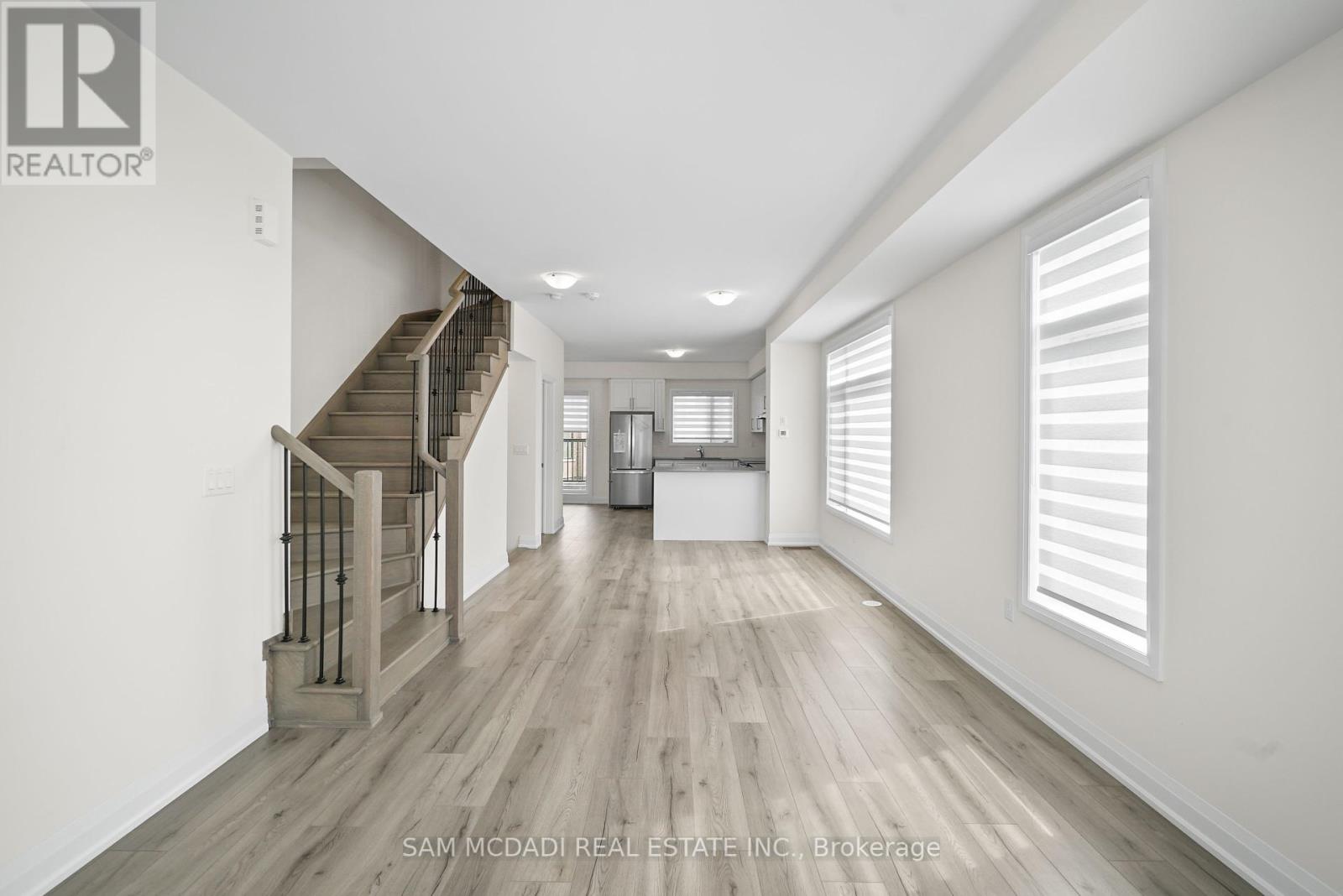 Photo 15 of 601 1695 Dersan Street, Pickering ON