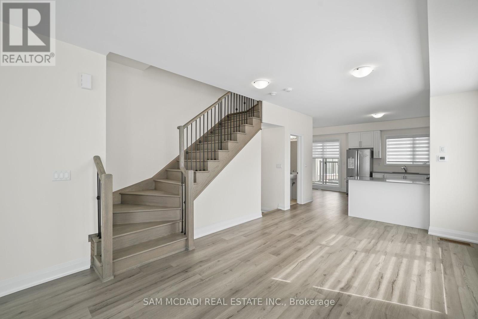Photo 16 of 601 1695 Dersan Street, Pickering ON