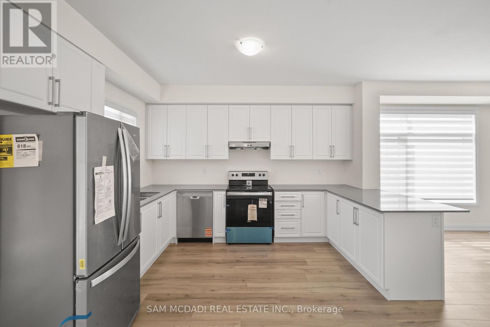 Photo 19 of 601 1695 Dersan Street, Pickering ON