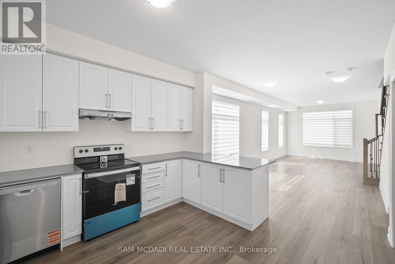 Photo 23 of 601 1695 Dersan Street, Pickering ON