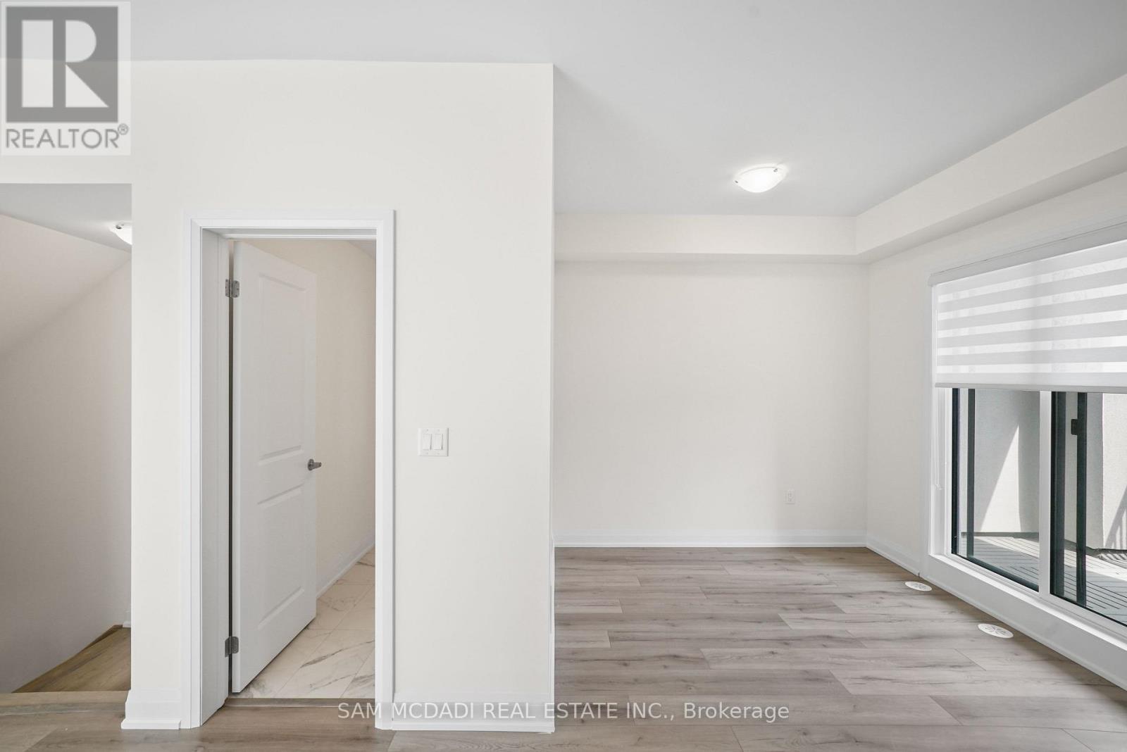 Photo 25 of 601 1695 Dersan Street, Pickering ON