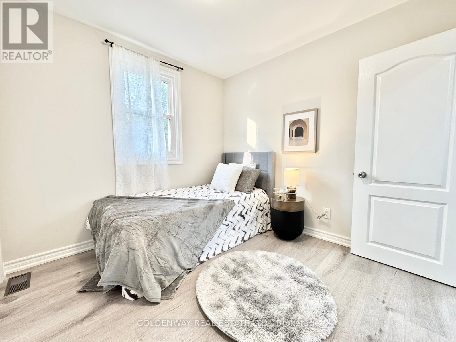 Photo 13 of 1286 Cedar Street, Oshawa ON