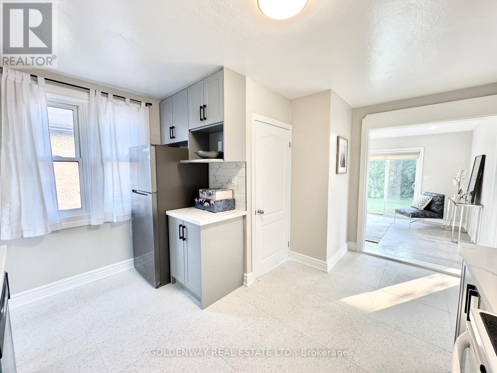 Photo 17 of 1286 Cedar Street, Oshawa ON