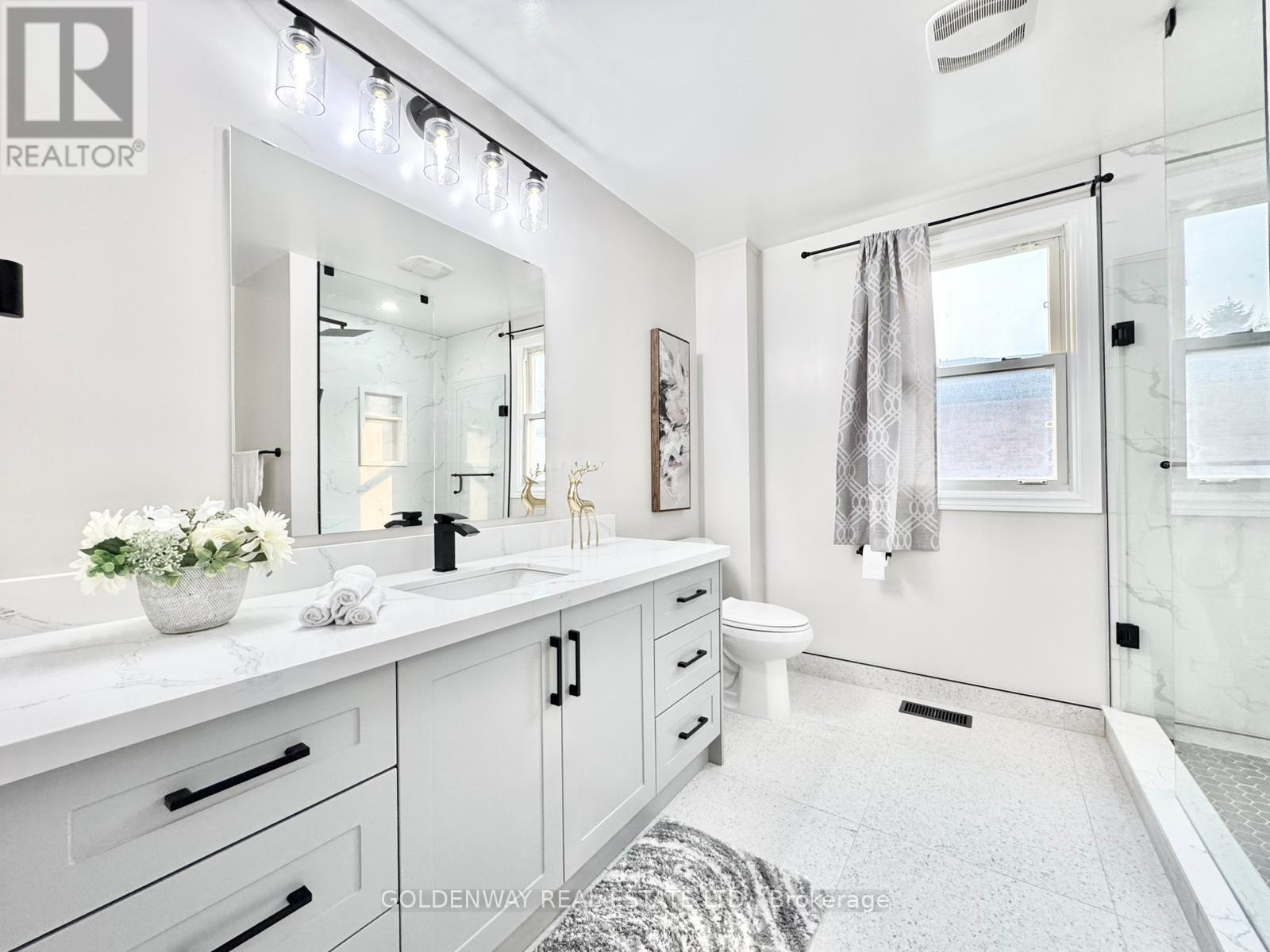 Photo 18 of 1286 Cedar Street, Oshawa ON