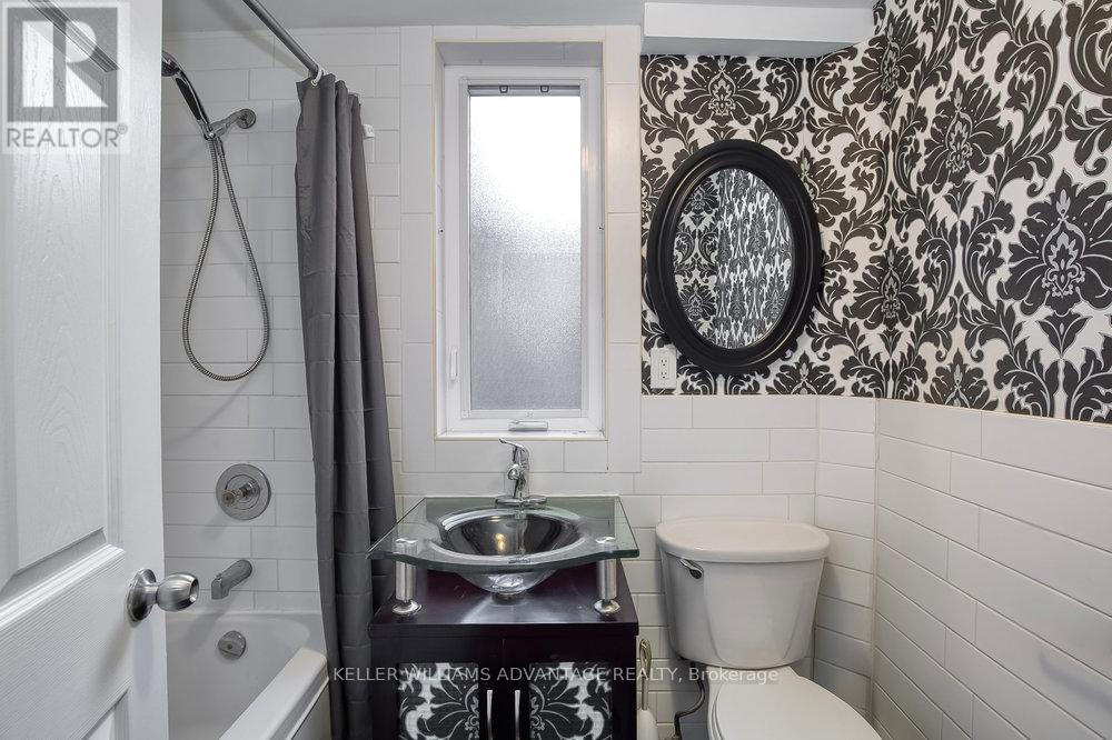 Photo 15 of 218 Broadview Avenue, Toronto ON