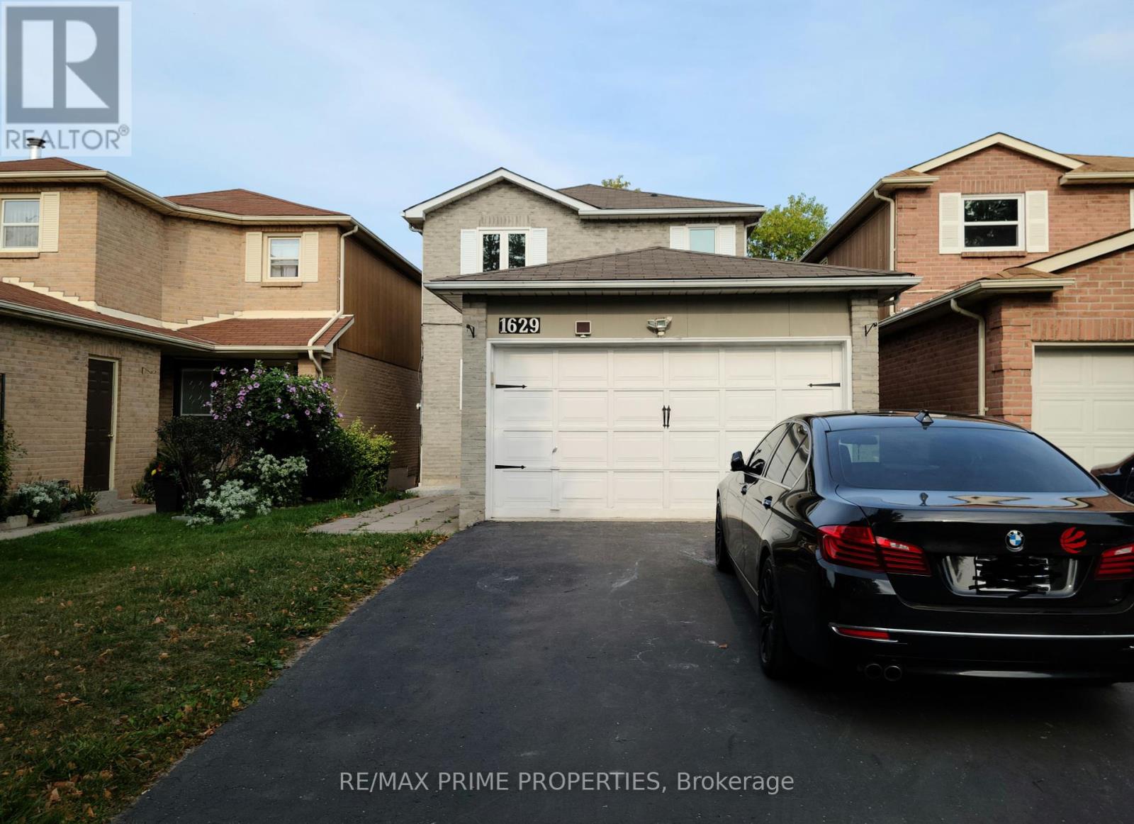 Photo 1 of Lower 1629 Marshcourt Drive, Pickering ON