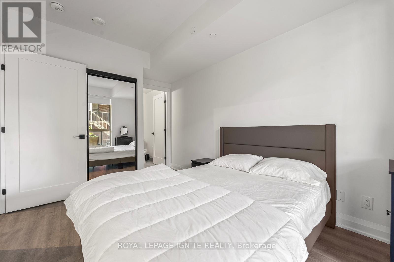 Photo 10 of 213 2369 Danforth Avenue, Toronto ON