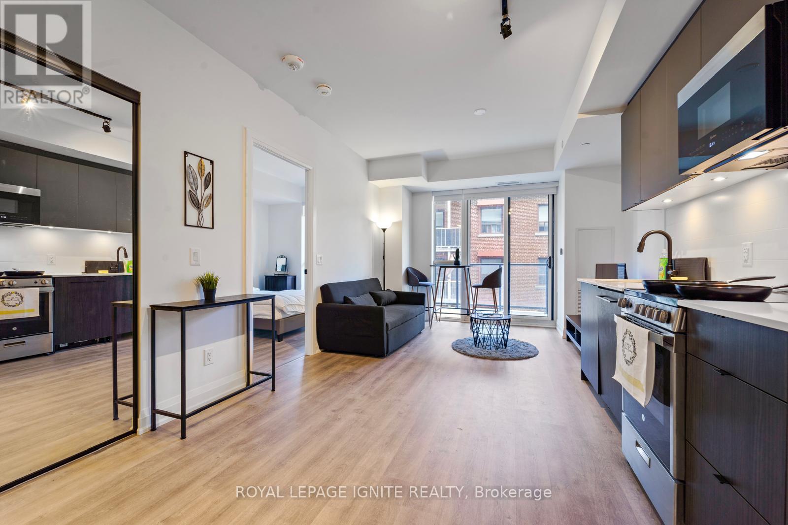 Photo 6 of 213 2369 Danforth Avenue, Toronto ON