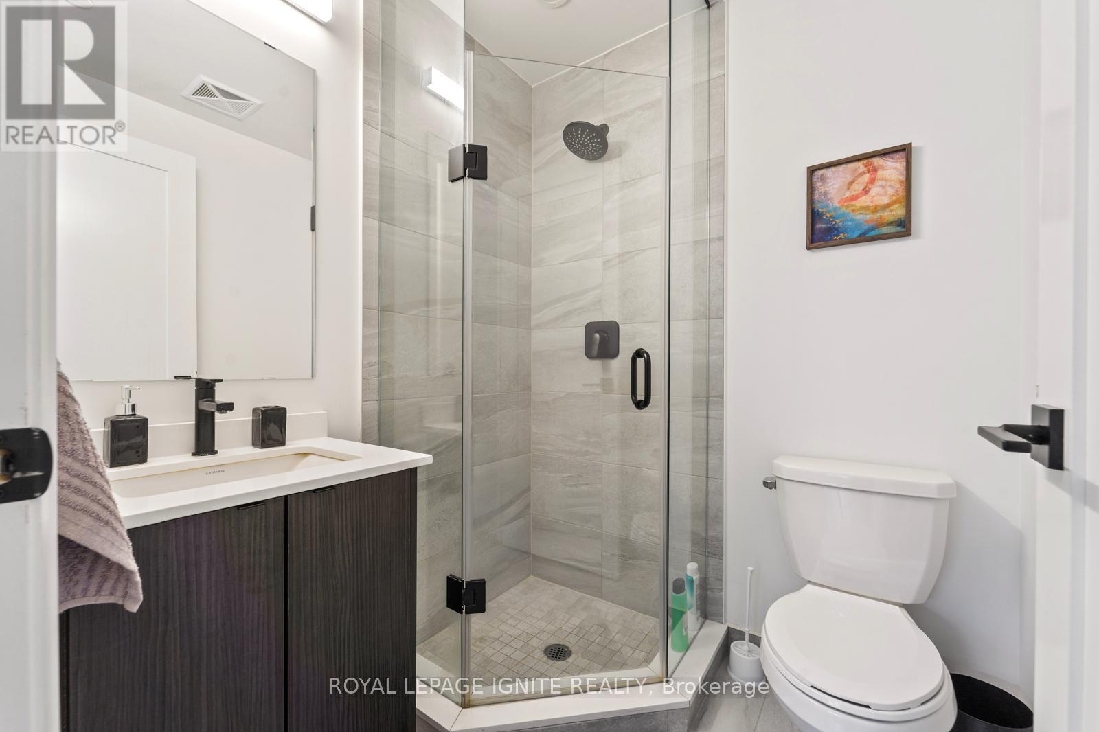 Photo 8 of 213 2369 Danforth Avenue, Toronto ON