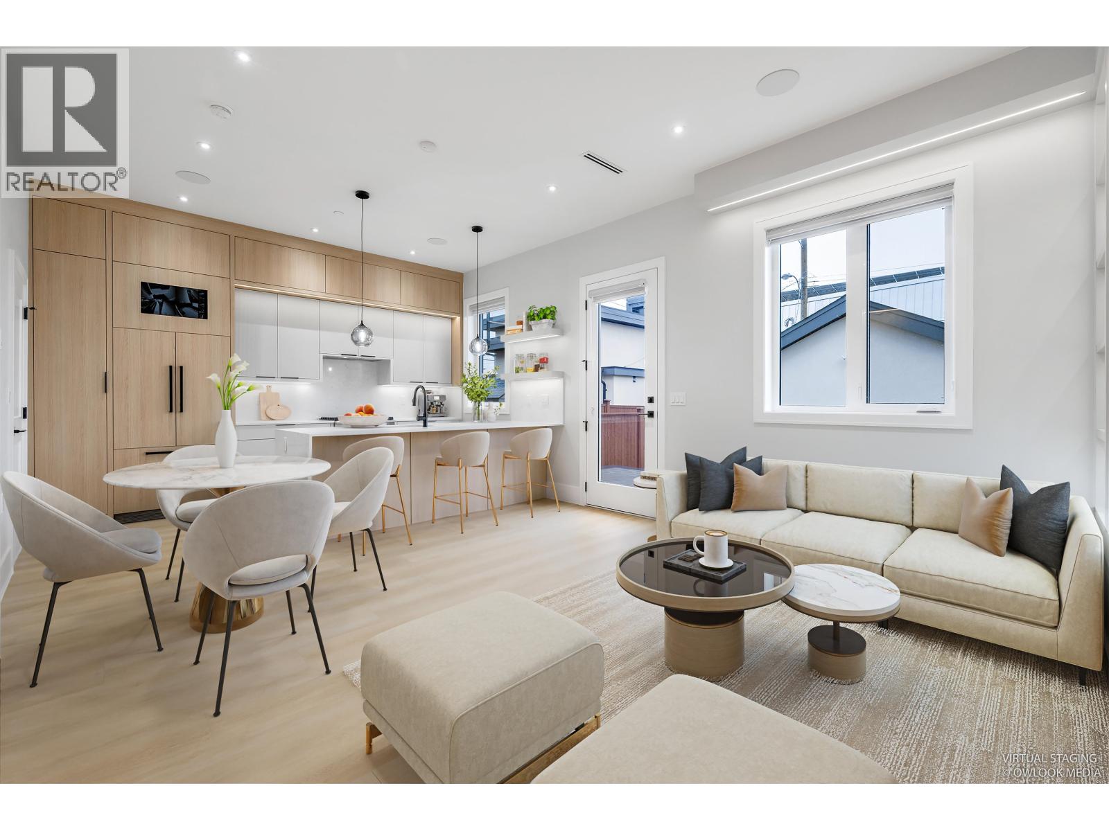 Photo 4 of 2 1426 E 54th Avenue, Vancouver BC