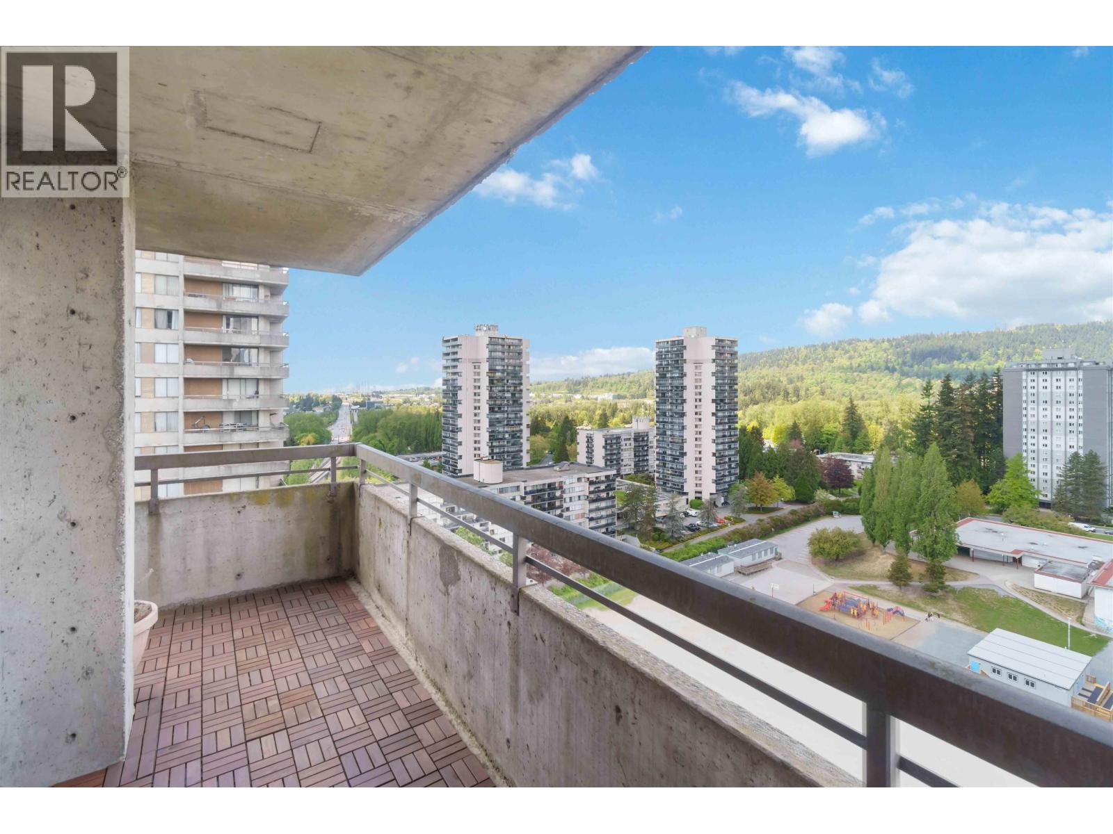 Photo 1 of 2002 3755 Bartlett Court, Burnaby BC