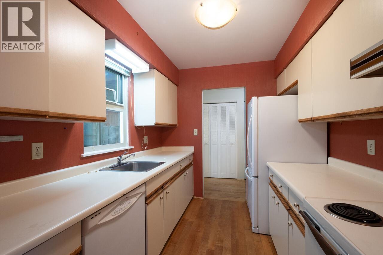 Photo 14 of 704 235 Keith Road, West Vancouver BC