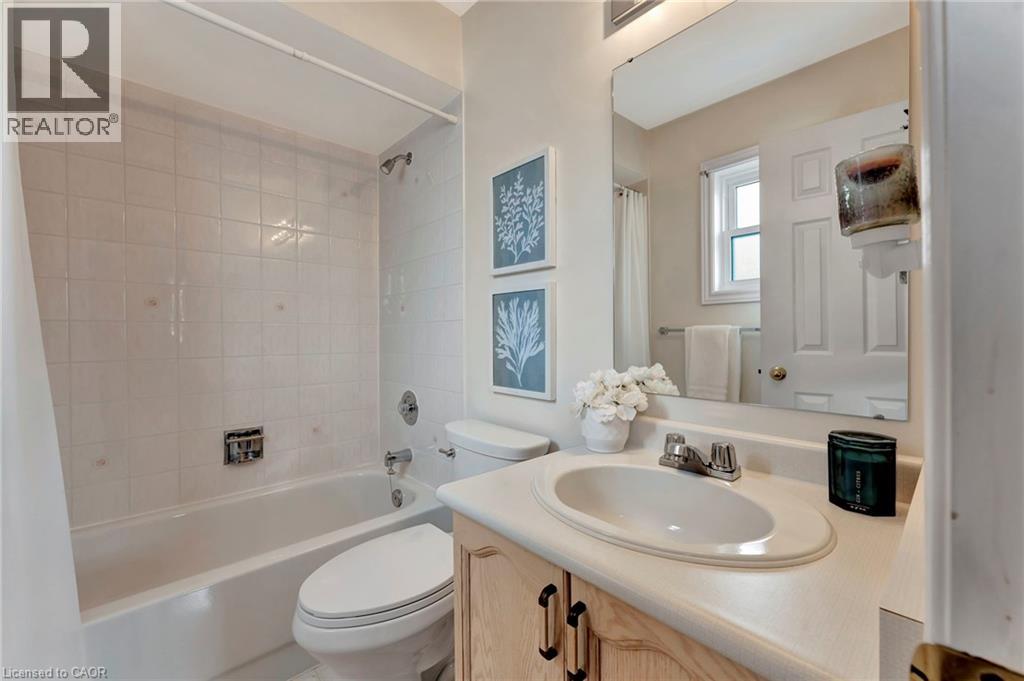 Photo 23 of 14 Broom Street, Ayr ON