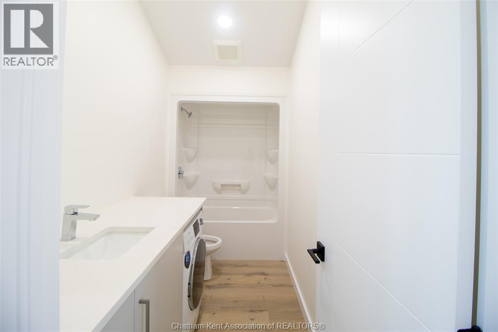 Photo 13 of 91 Adelaide Street South, Chatham ON