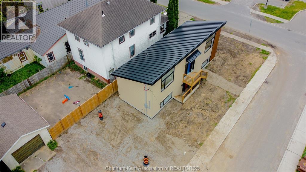 Photo 29 of 91 Adelaide Street South, Chatham ON