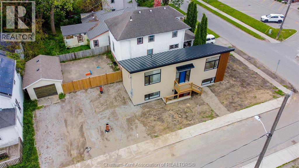 Photo 31 of 91 Adelaide Street South, Chatham ON