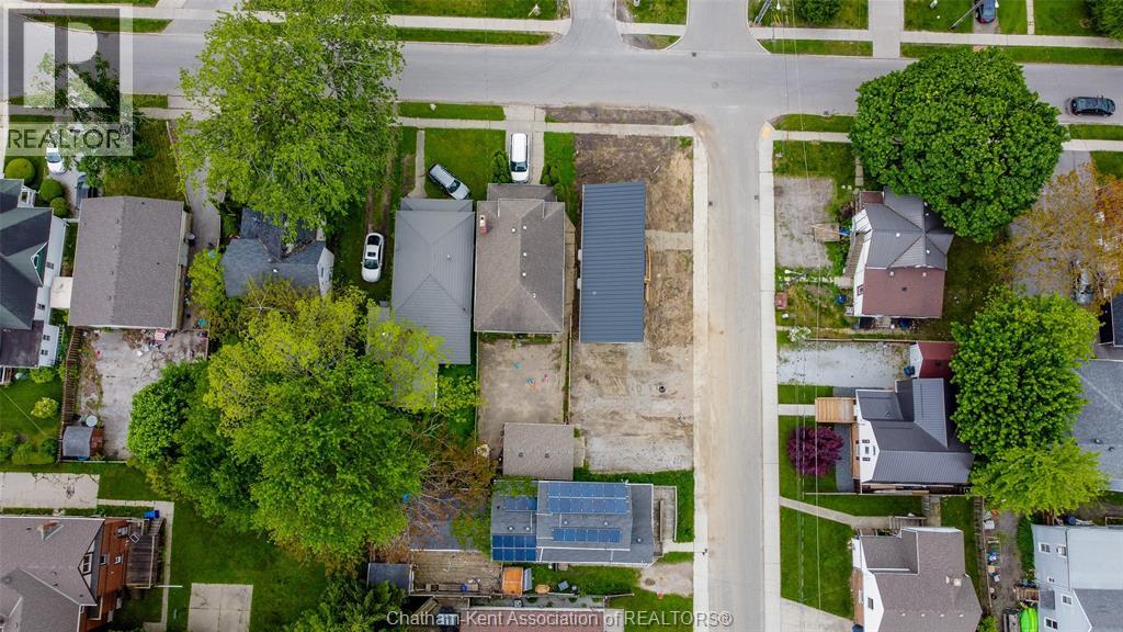 Photo 35 of 91 Adelaide Street South, Chatham ON