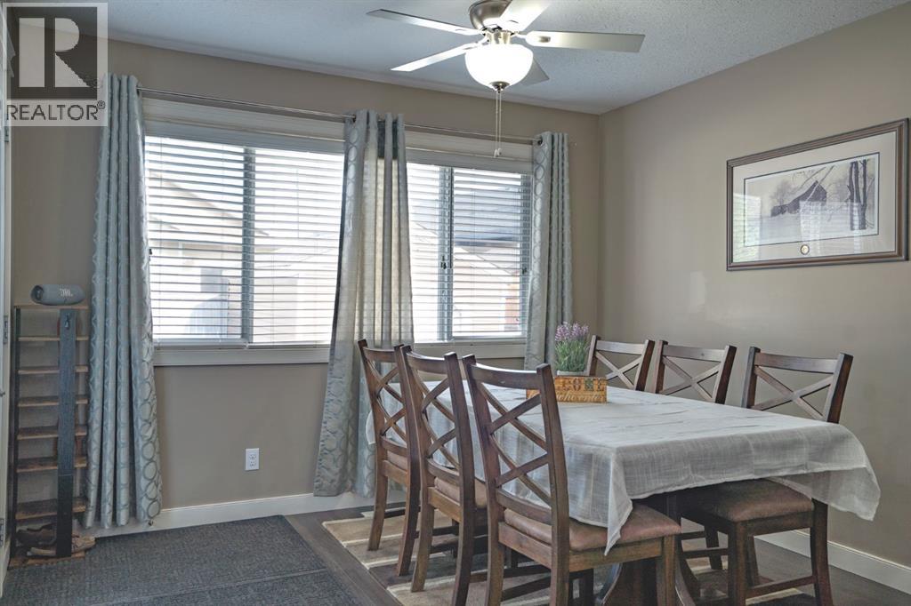 Photo 10 of 3307 52nd Street, Camrose AB