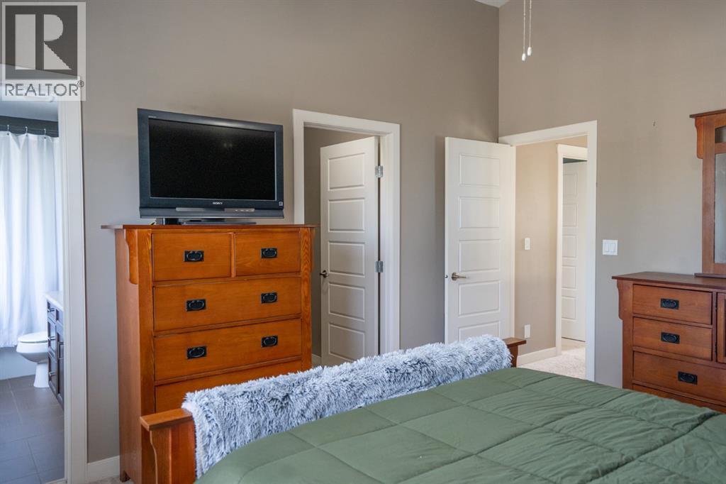 Photo 21 of 3307 52nd Street, Camrose AB