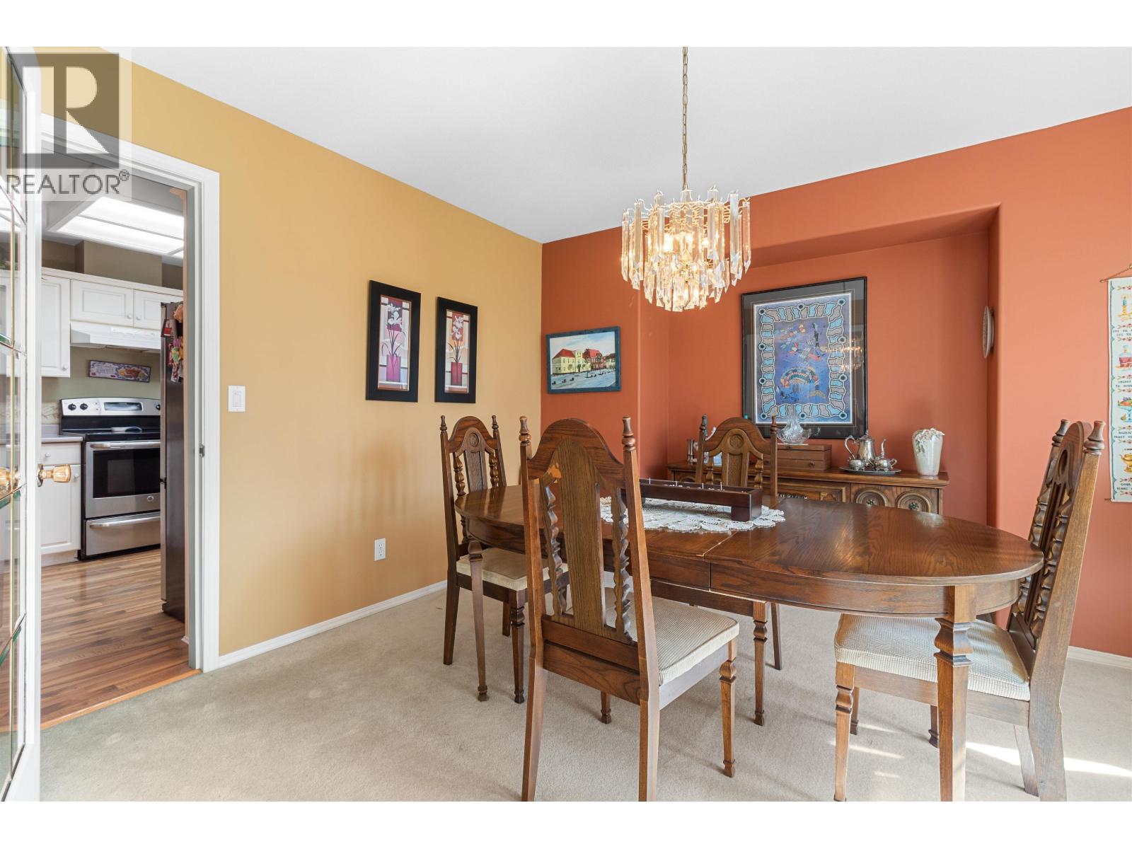 Photo 8 of 939 Riverside Drive, Port Coquitlam BC