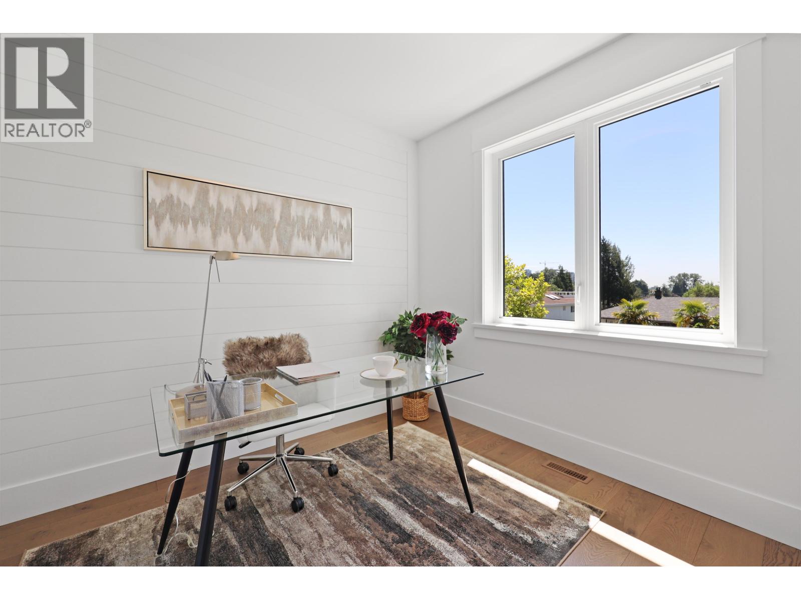 Photo 14 of 338 W 24th Street, North Vancouver BC