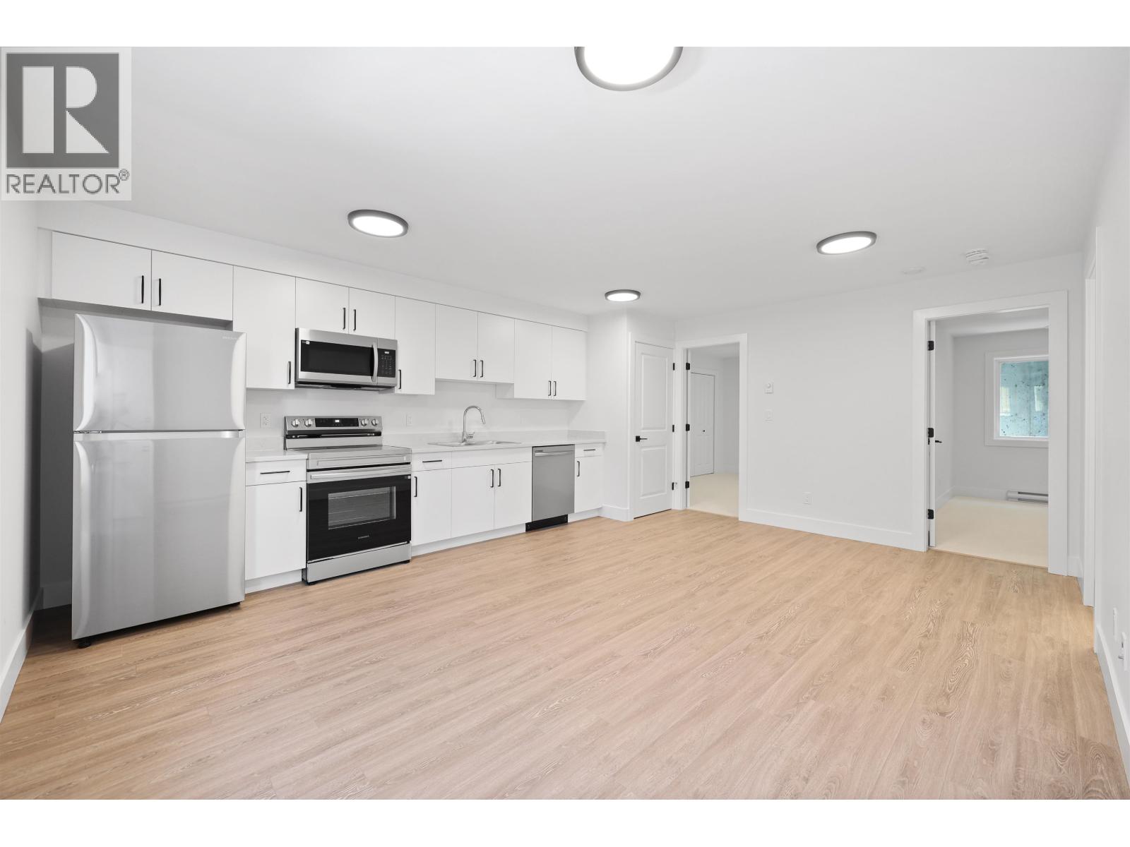 Photo 29 of 338 W 24th Street, North Vancouver BC