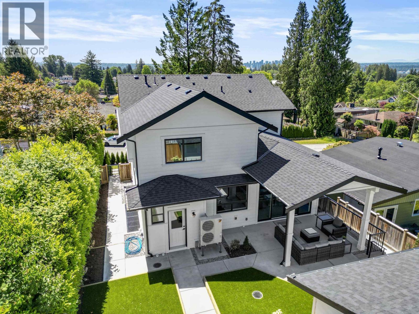 Photo 34 of 338 W 24th Street, North Vancouver BC