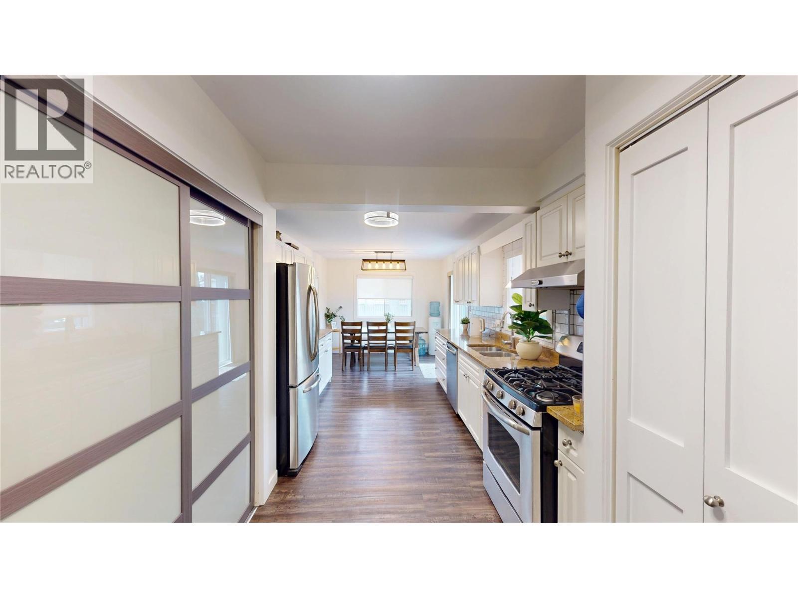 709 9th Street S, Cranbrook