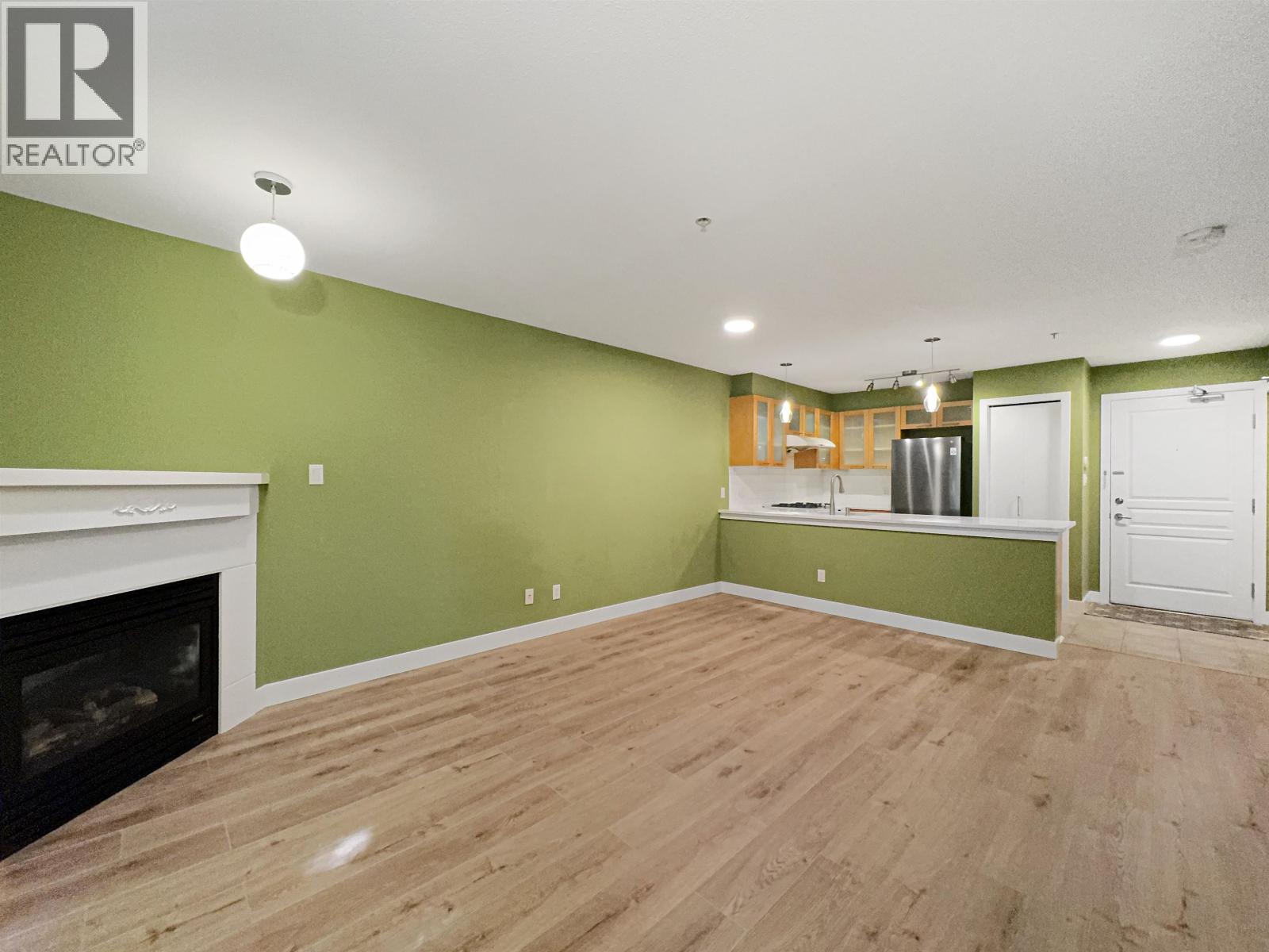 Photo 5 of 1 Xx 9333 Alberta Road, Richmond BC