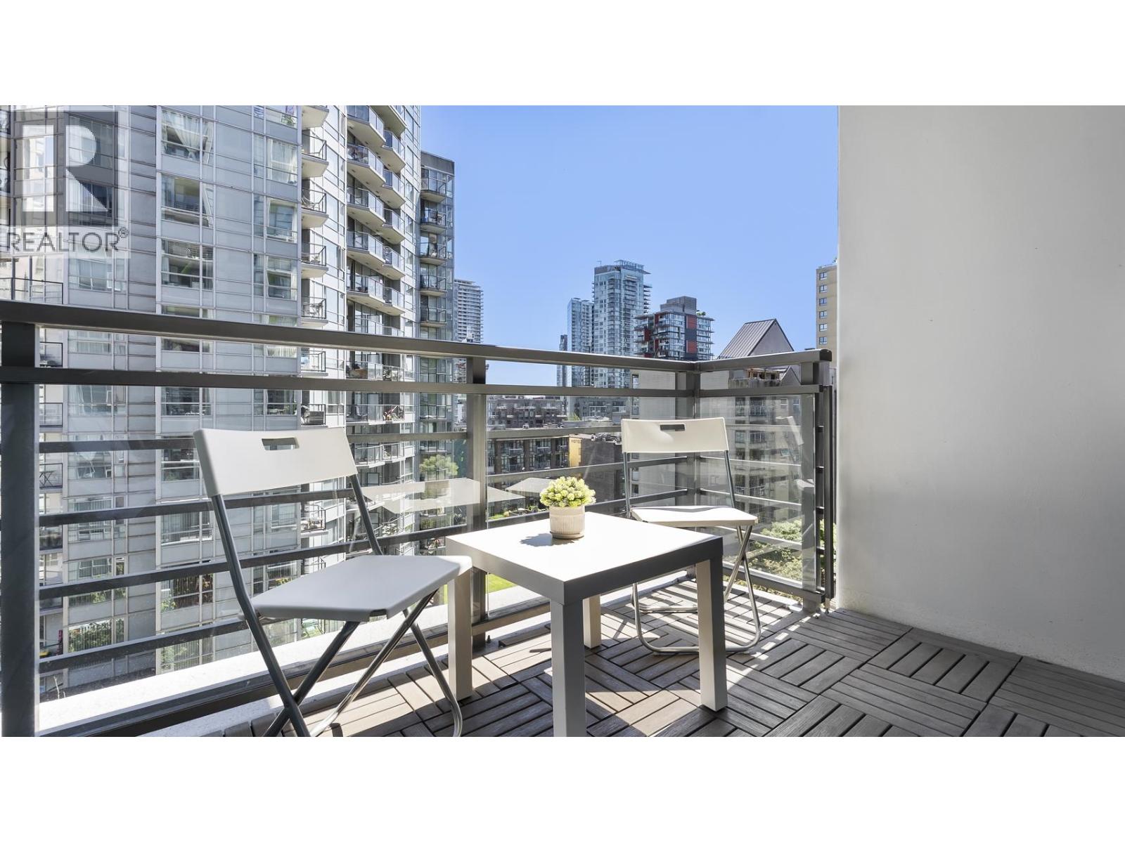 Photo 22 of 705 1205 Howe Street, Vancouver BC
