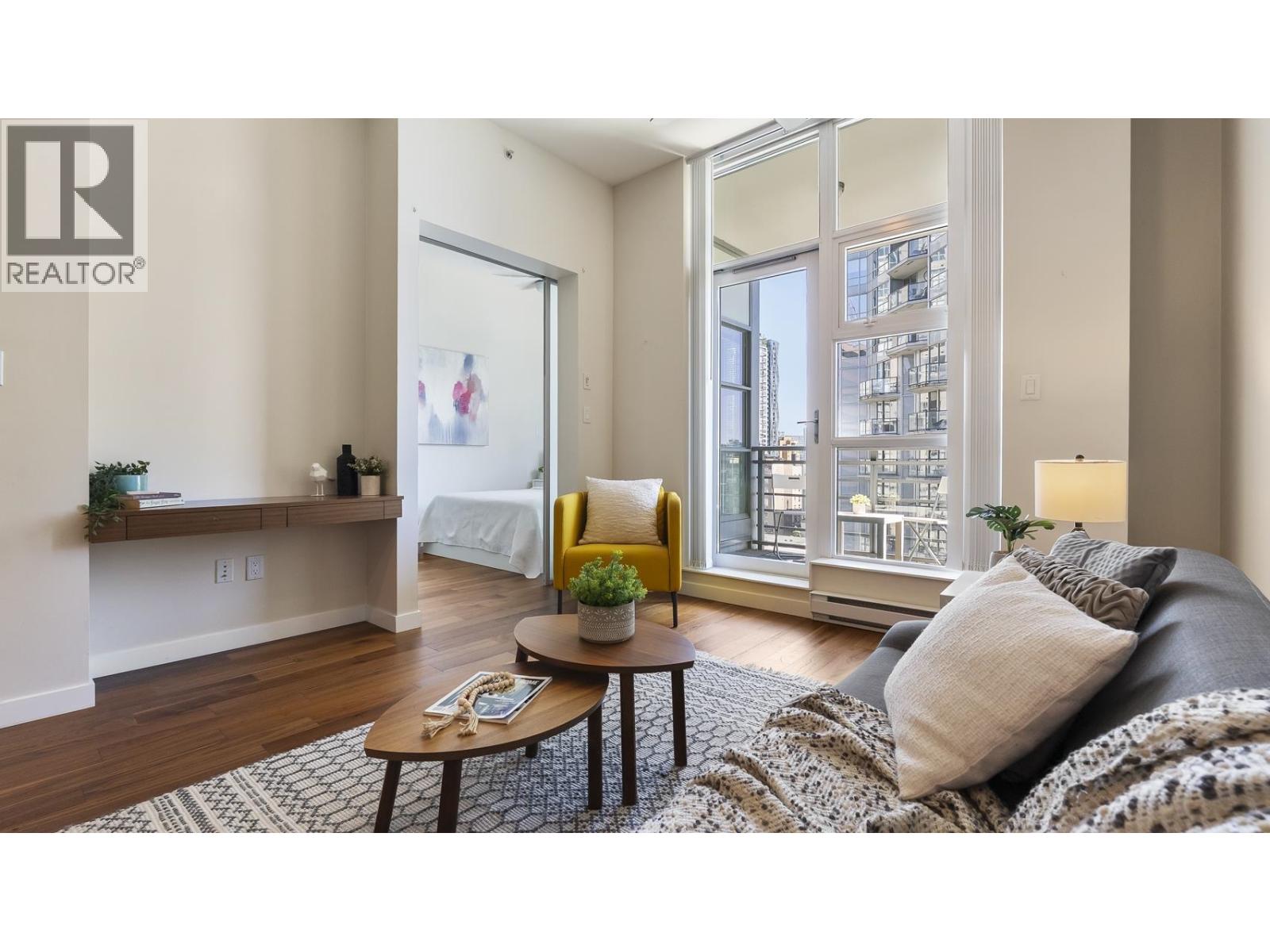 Photo 3 of 705 1205 Howe Street, Vancouver BC