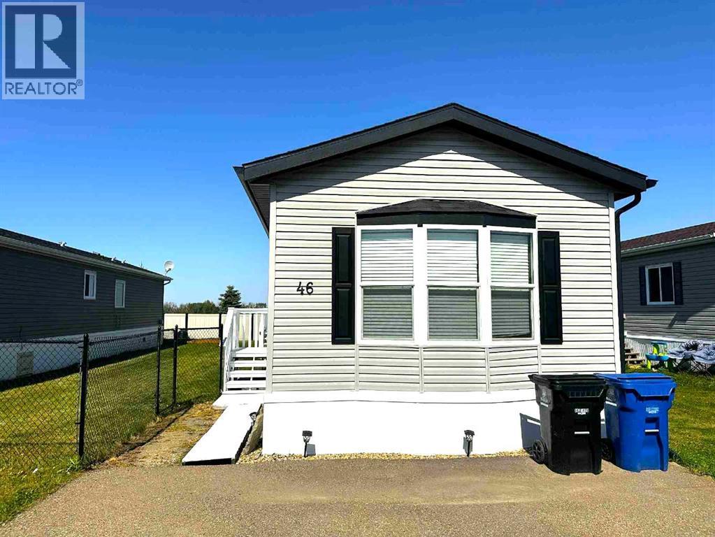 Photo 2 of 46 Mckay Place, Blackfalds AB