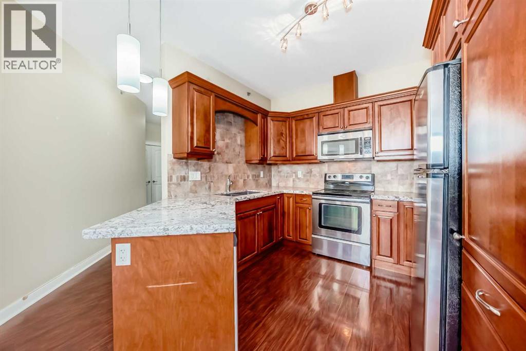 Photo 4 of 401 4707 50 Street, Sylvan Lake AB