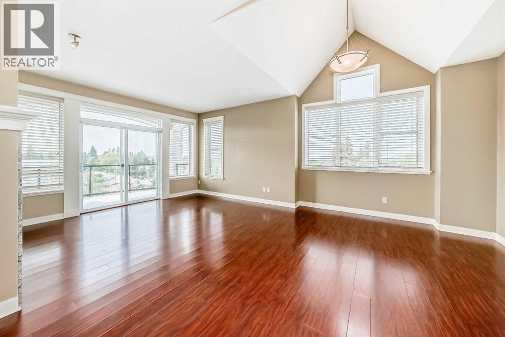 Photo 9 of 401 4707 50 Street, Sylvan Lake AB