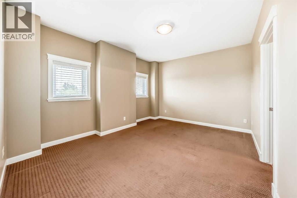 Photo 16 of 401 4707 50 Street, Sylvan Lake AB