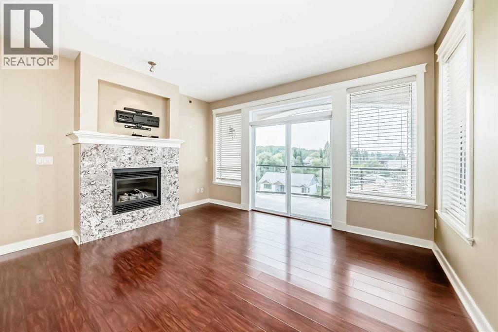 Photo 10 of 401 4707 50 Street, Sylvan Lake AB