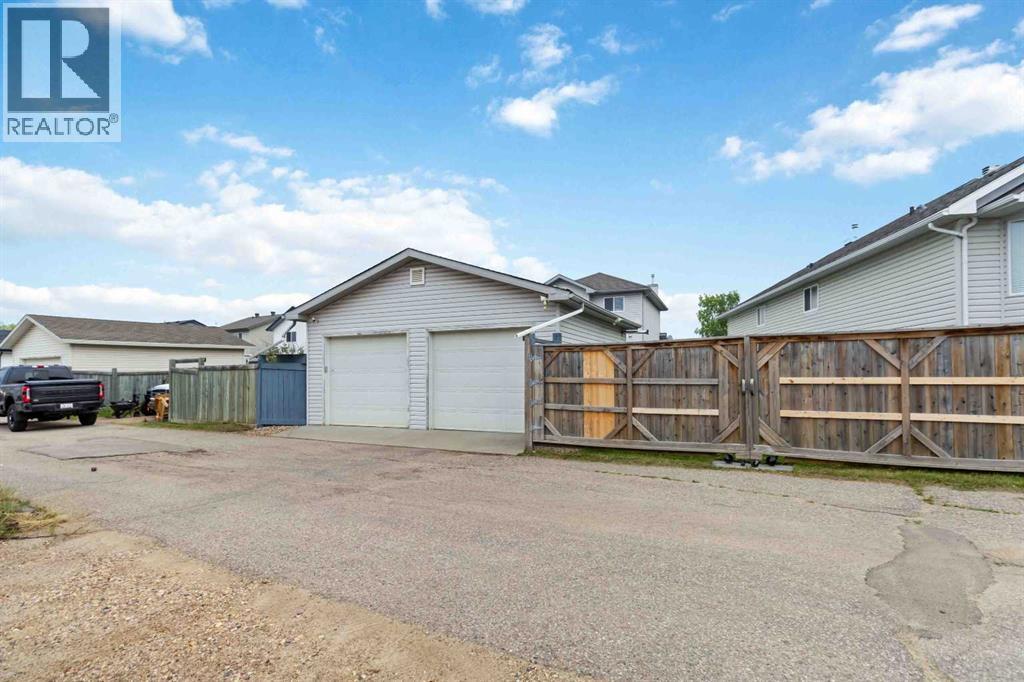 Photo 42 of 178 Mcdougall Crescent, Fort Mcmurray AB