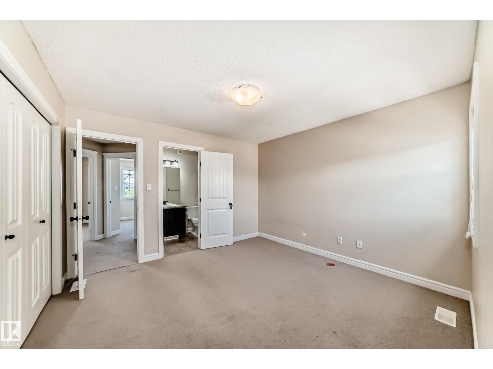 Photo 19 of 1553 33 A St Nw Nw, Edmonton AB