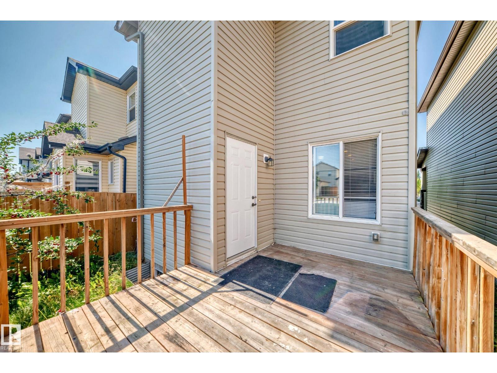 Photo 37 of 1553 33 A St Nw Nw, Edmonton AB