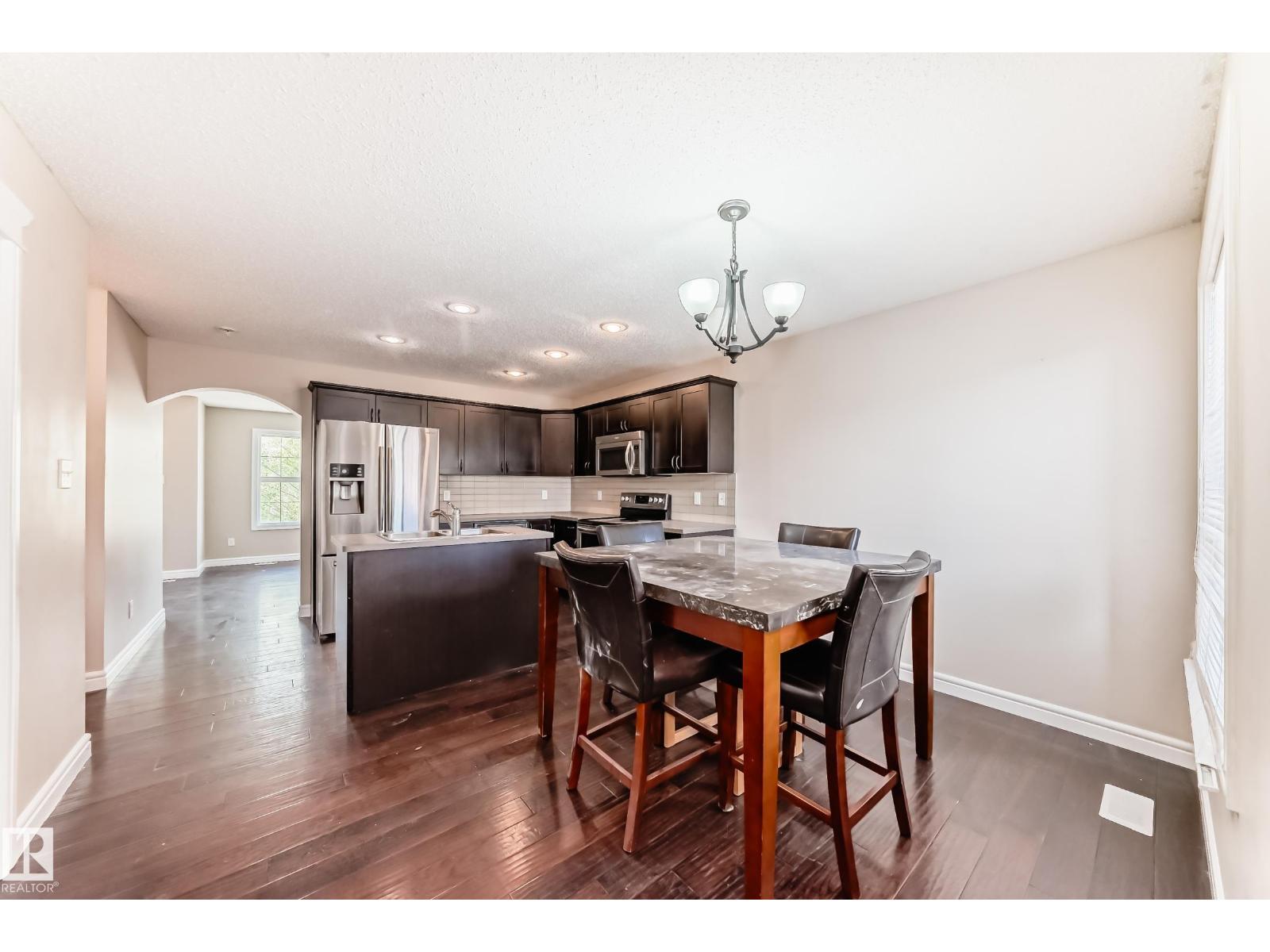 Photo 16 of 1553 33 A St Nw Nw, Edmonton AB