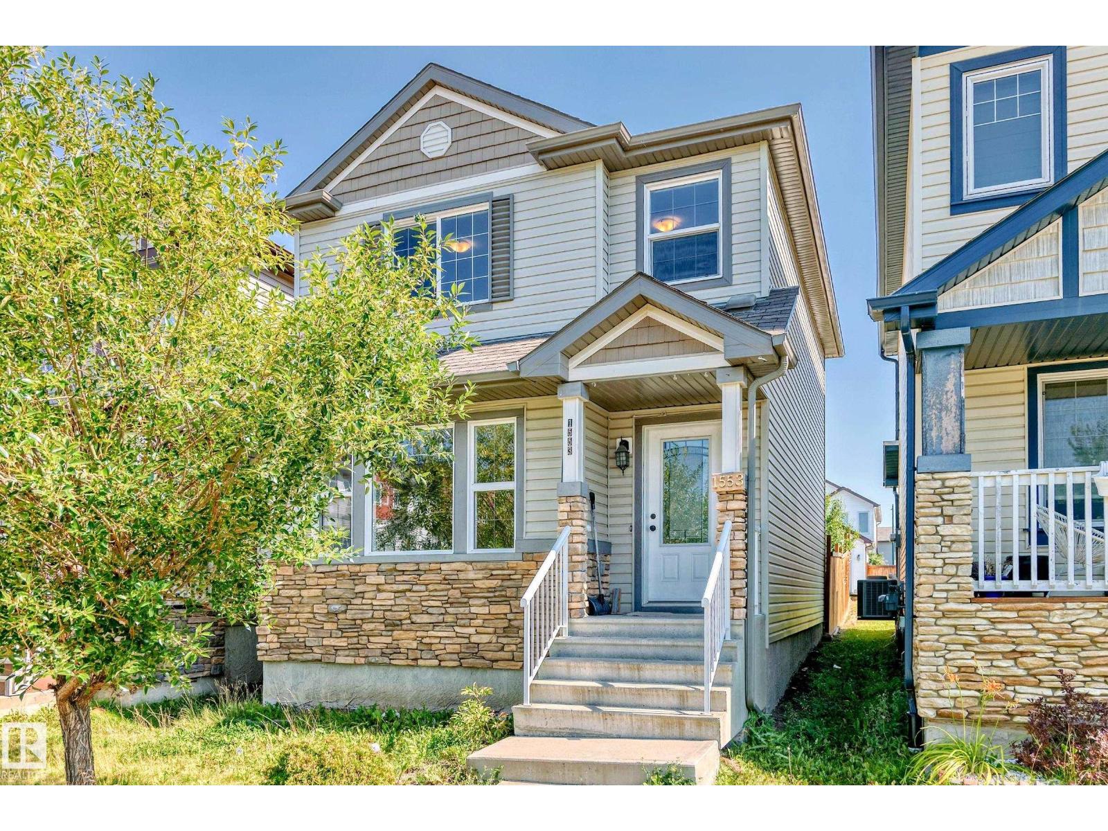 Photo 1 of 1553 33 A St Nw Nw, Edmonton AB