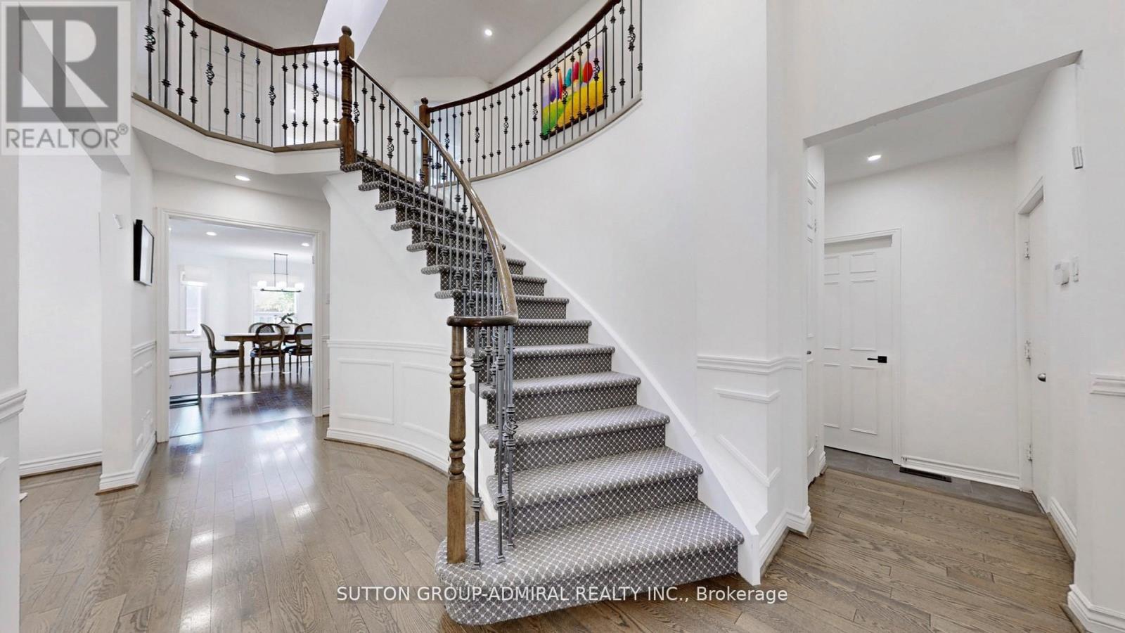 Photo 24 of 122 Edmund Seager Drive, Vaughan ON