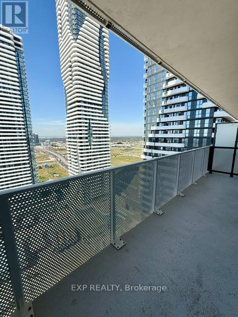 Photo 7 of 2901 28 Interchange Way, Vaughan ON