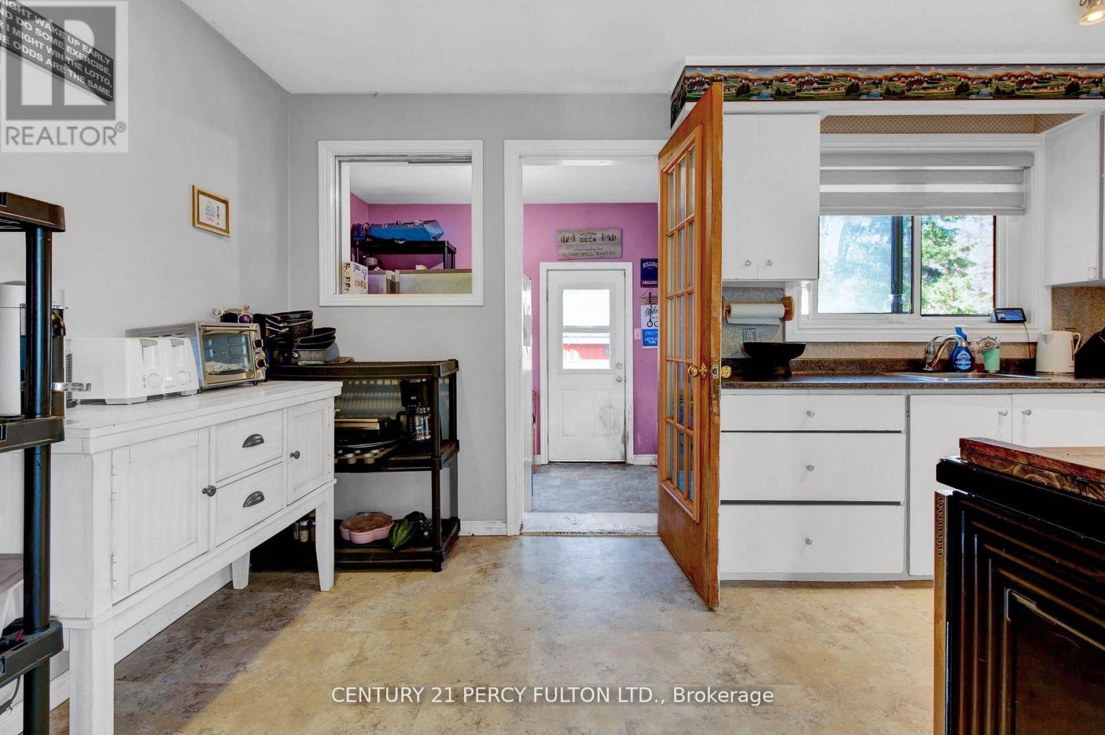 Photo 6 of 150 Nelson Street E, New Tecumseth ON