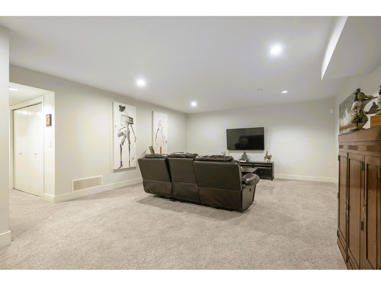 Photo 22 of 49 8217 204 B Street, Langley BC