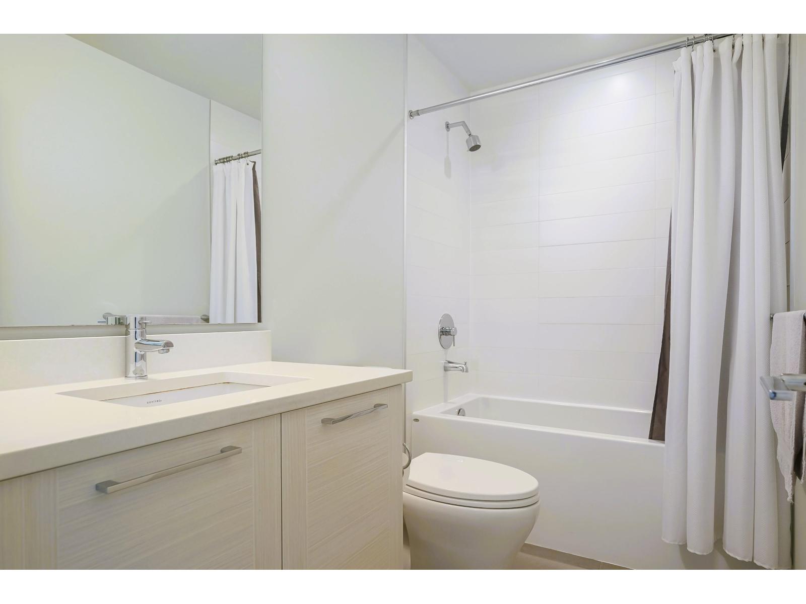 Photo 20 of 49 8217 204 B Street, Langley BC