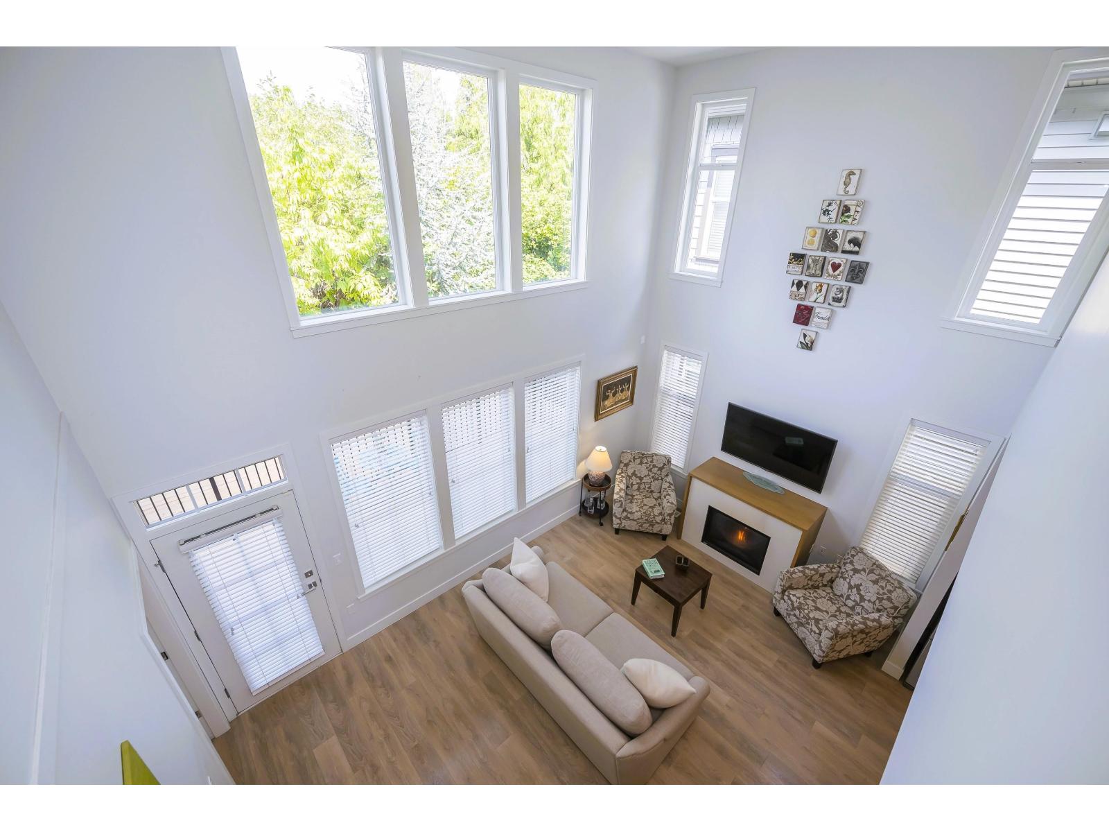 Photo 13 of 49 8217 204 B Street, Langley BC